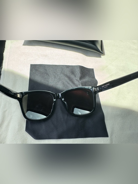 Yves Saint Laurent Black Designer Sunglasses Temple main image 12
